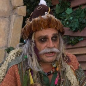 Kuscu Cebrailin Haluk Bilginer Sapkasi